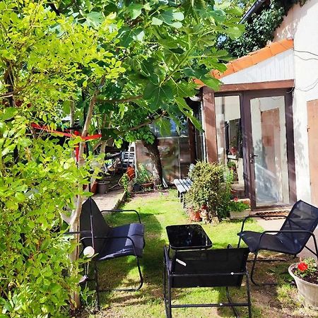 Futurogite Saint-Georges-les-Baillargeaux Εξωτερικό φωτογραφία